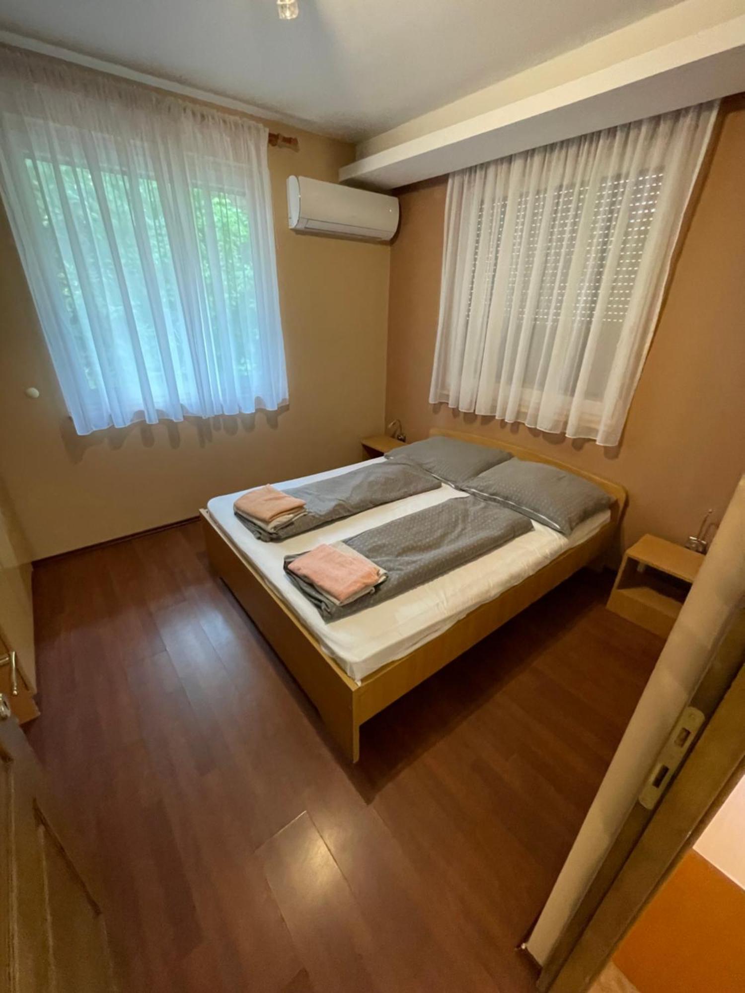 Happy Sun Medences Apartman Siófok Exterior foto