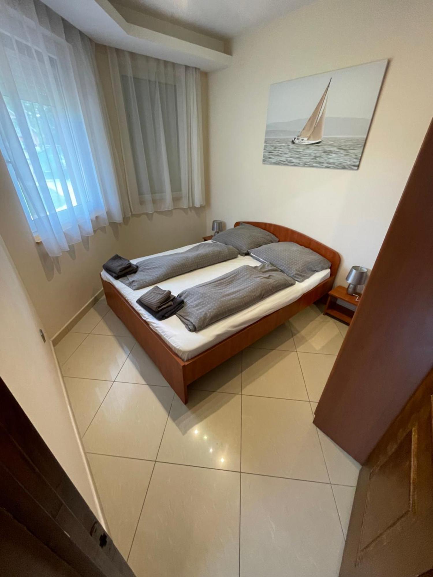 Happy Sun Medences Apartman Siófok Exterior foto