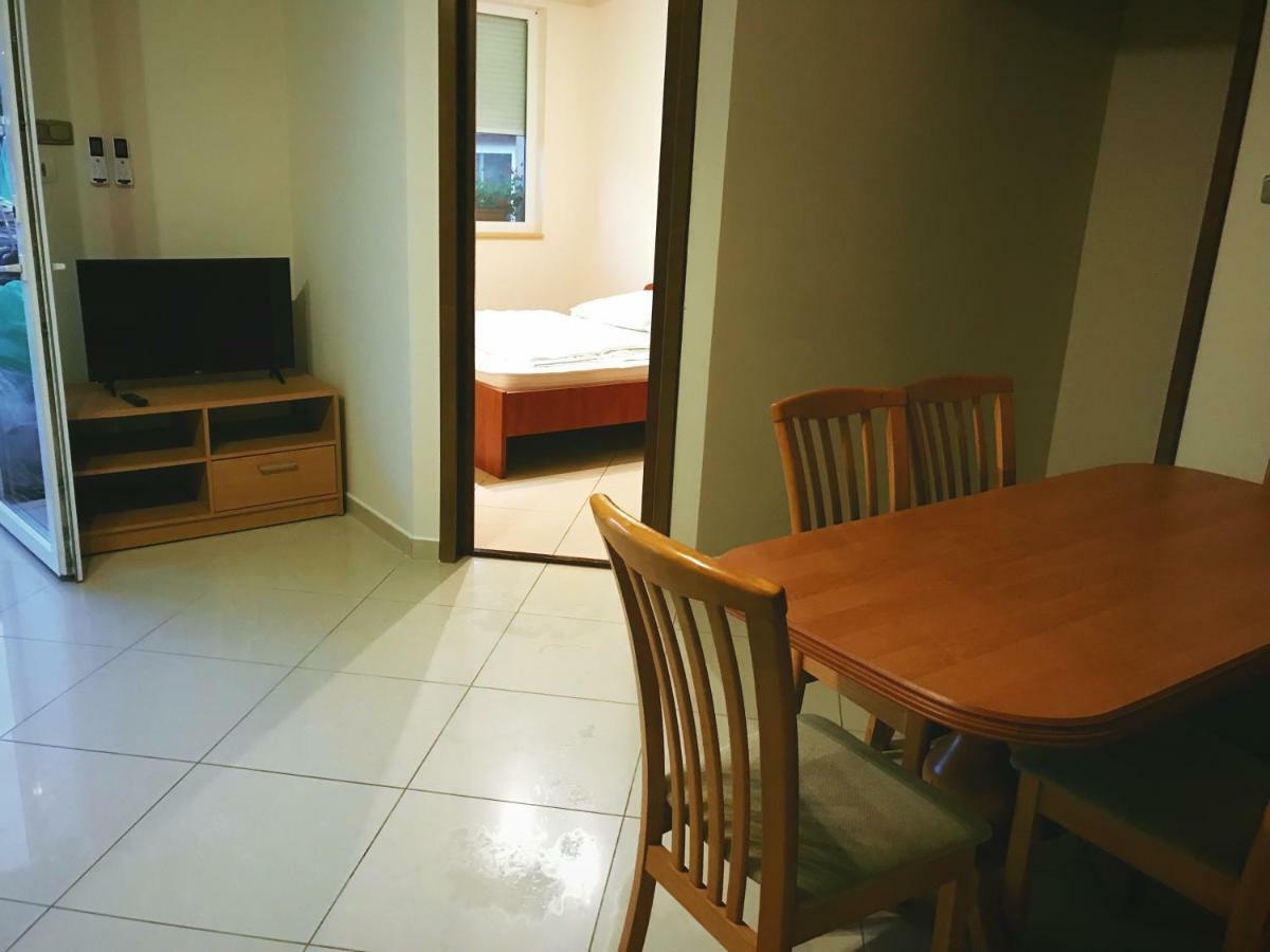 Happy Sun Medences Apartman Siófok Exterior foto